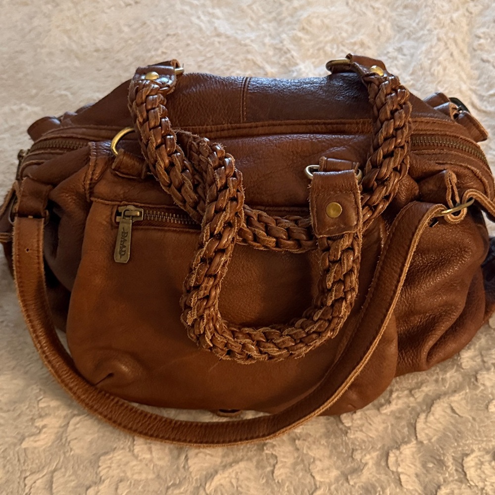 DAAD Genuine Leather Shoulderbag 🔥